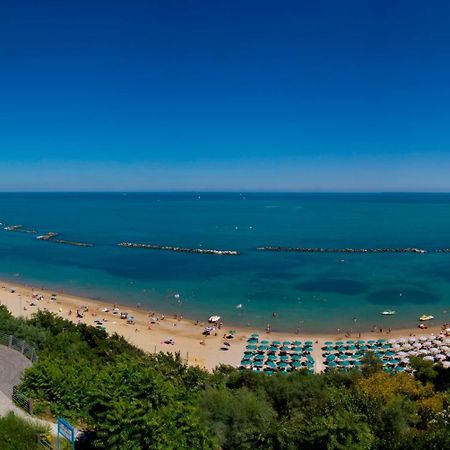 Hotel Promenade Gabicce Mare Exterior photo