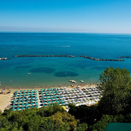 Hotel Promenade Gabicce Mare Exterior photo