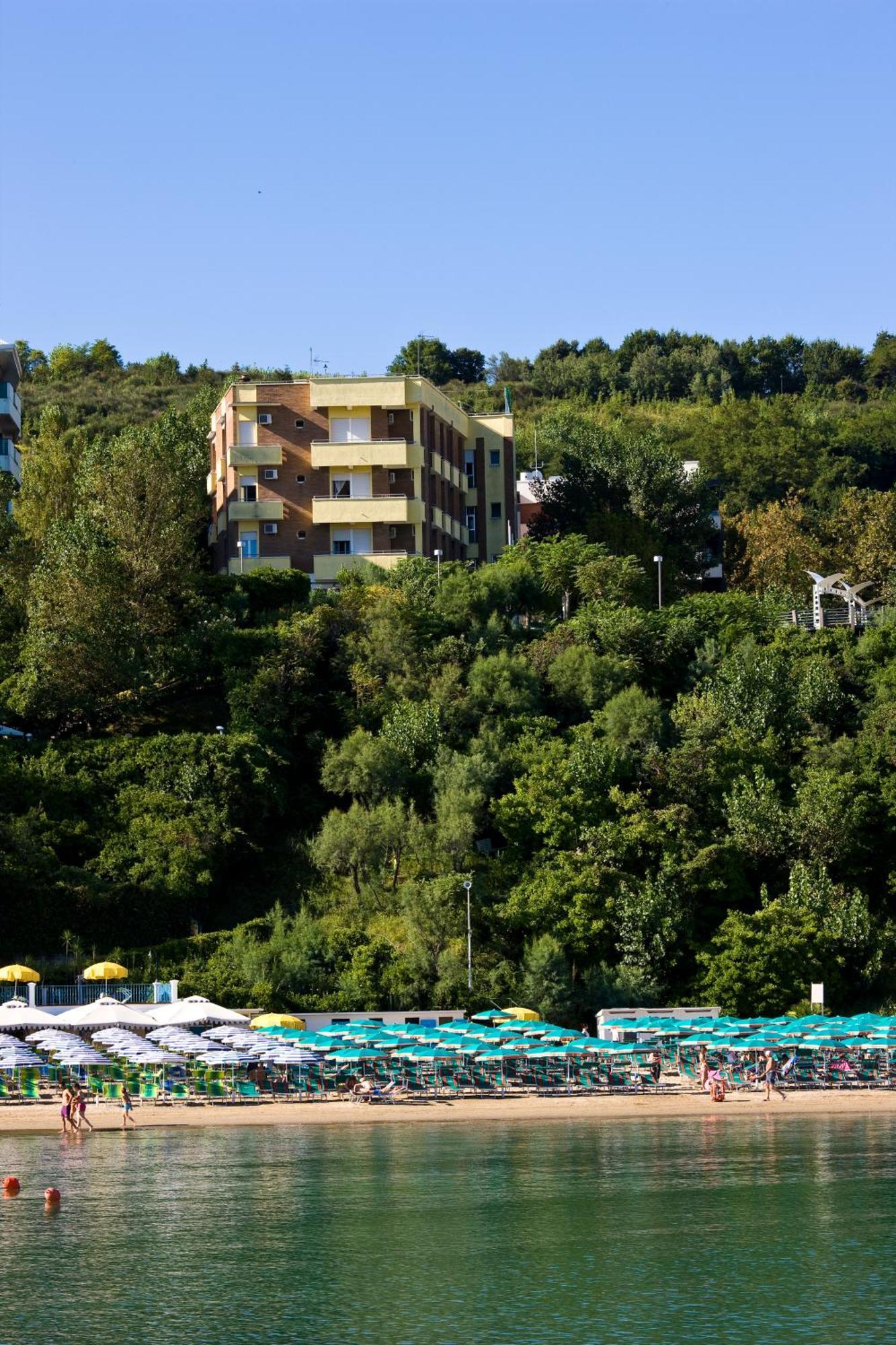 Hotel Promenade Gabicce Mare Exterior photo